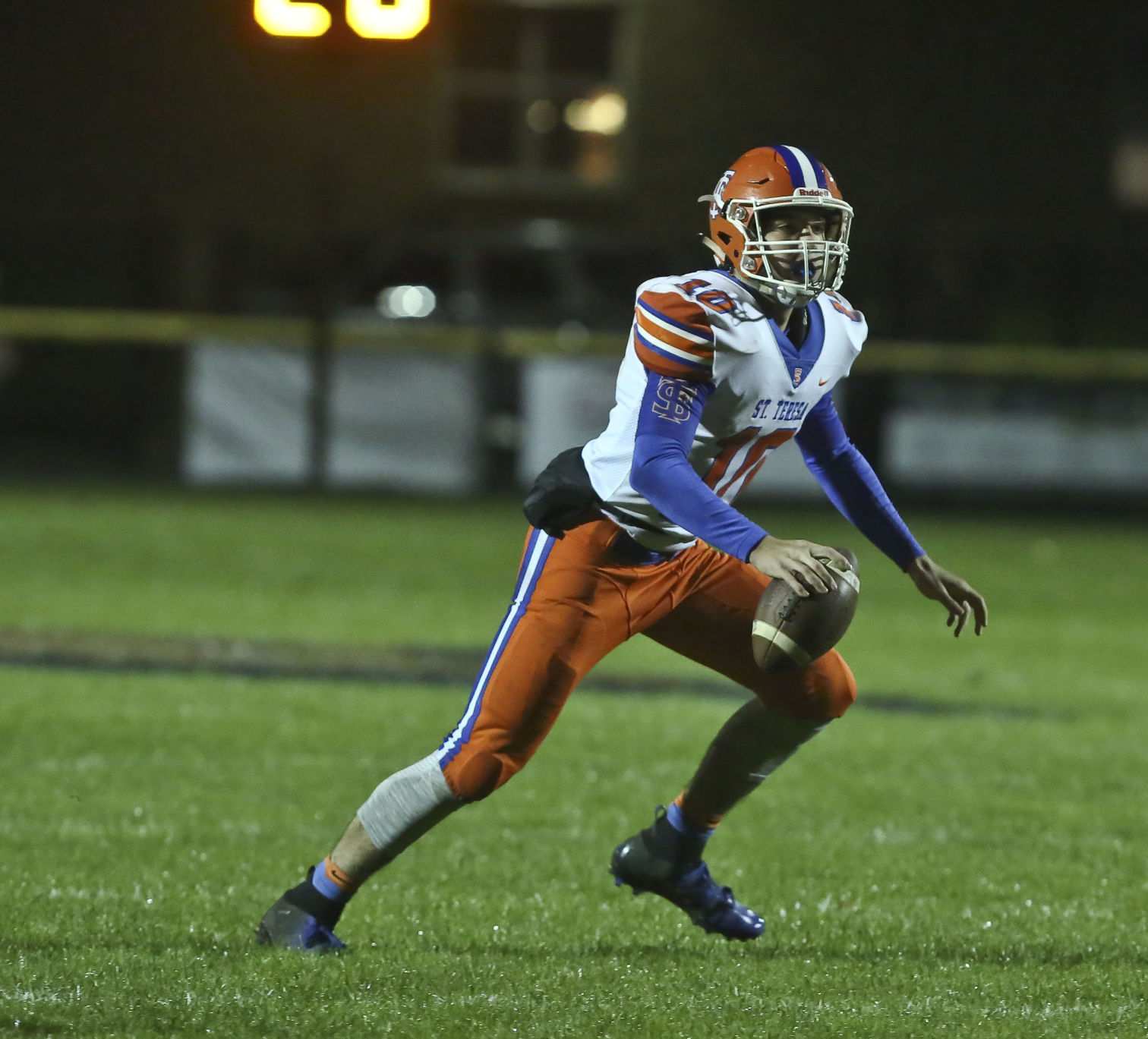 St Teresa over Warrensburg-Latham 21 10.12.18.JPG